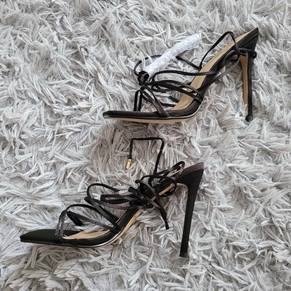 Donatella Black x Fashion Nova